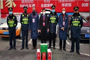 學(xué)校復(fù)學(xué)，萬(wàn)順叫車為學(xué)生提供愛(ài)心接送服務(wù)